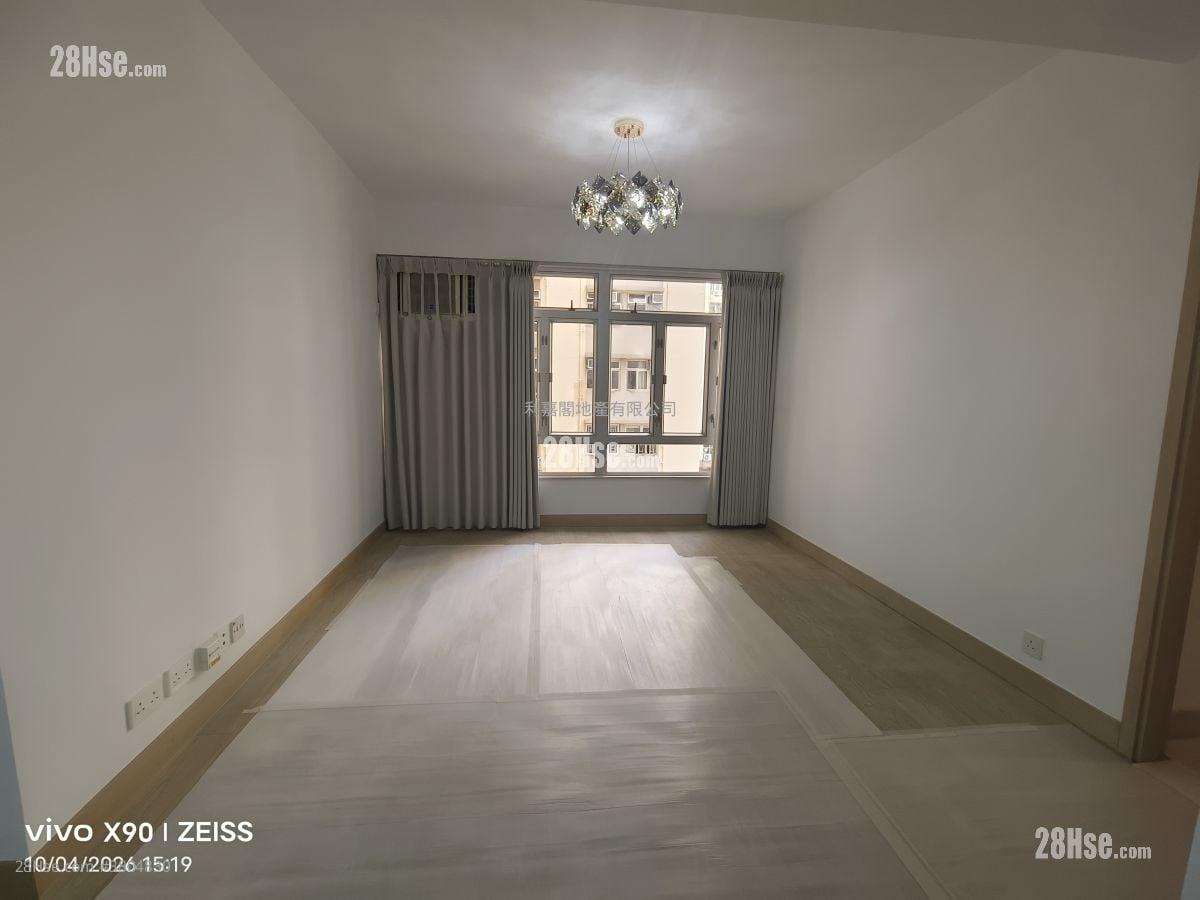 美孚新邨 售盘 4 房 , 3 浴室 946 平方尺