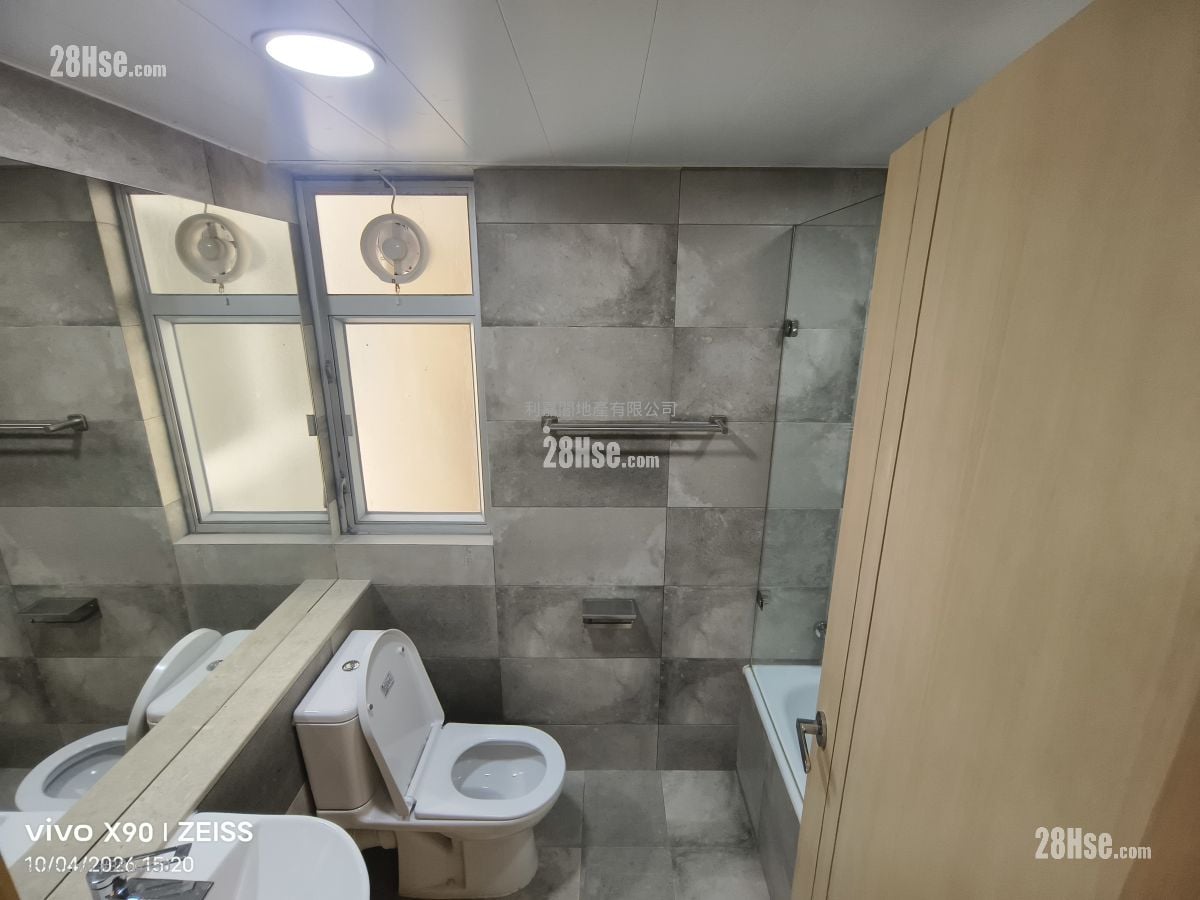 美孚新邨 售盘 4 房 , 3 浴室 946 平方尺