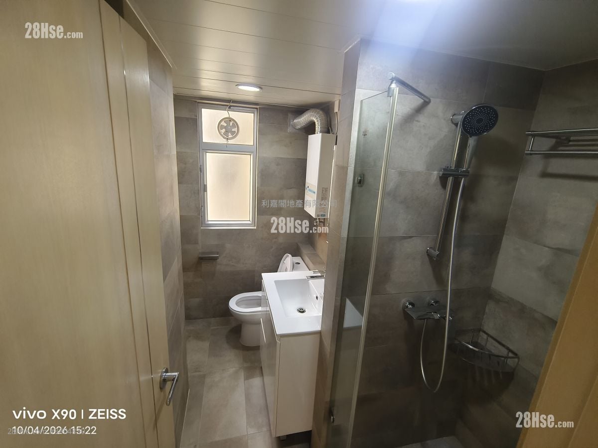 美孚新邨 售盘 4 房 , 3 浴室 946 平方尺