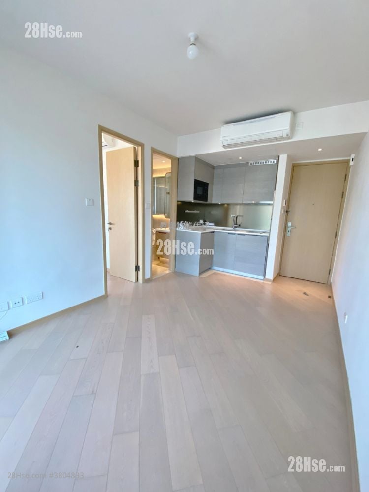 Upper East Sell 1 Bedroom , 1 Bathroom 312 ft²