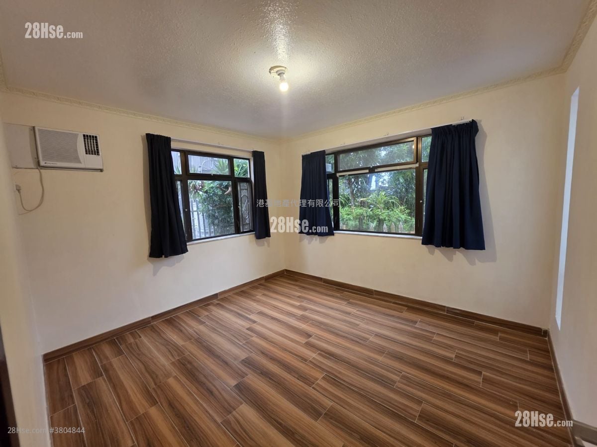 村屋 租盘 3 房 , 1 浴室 700 平方尺