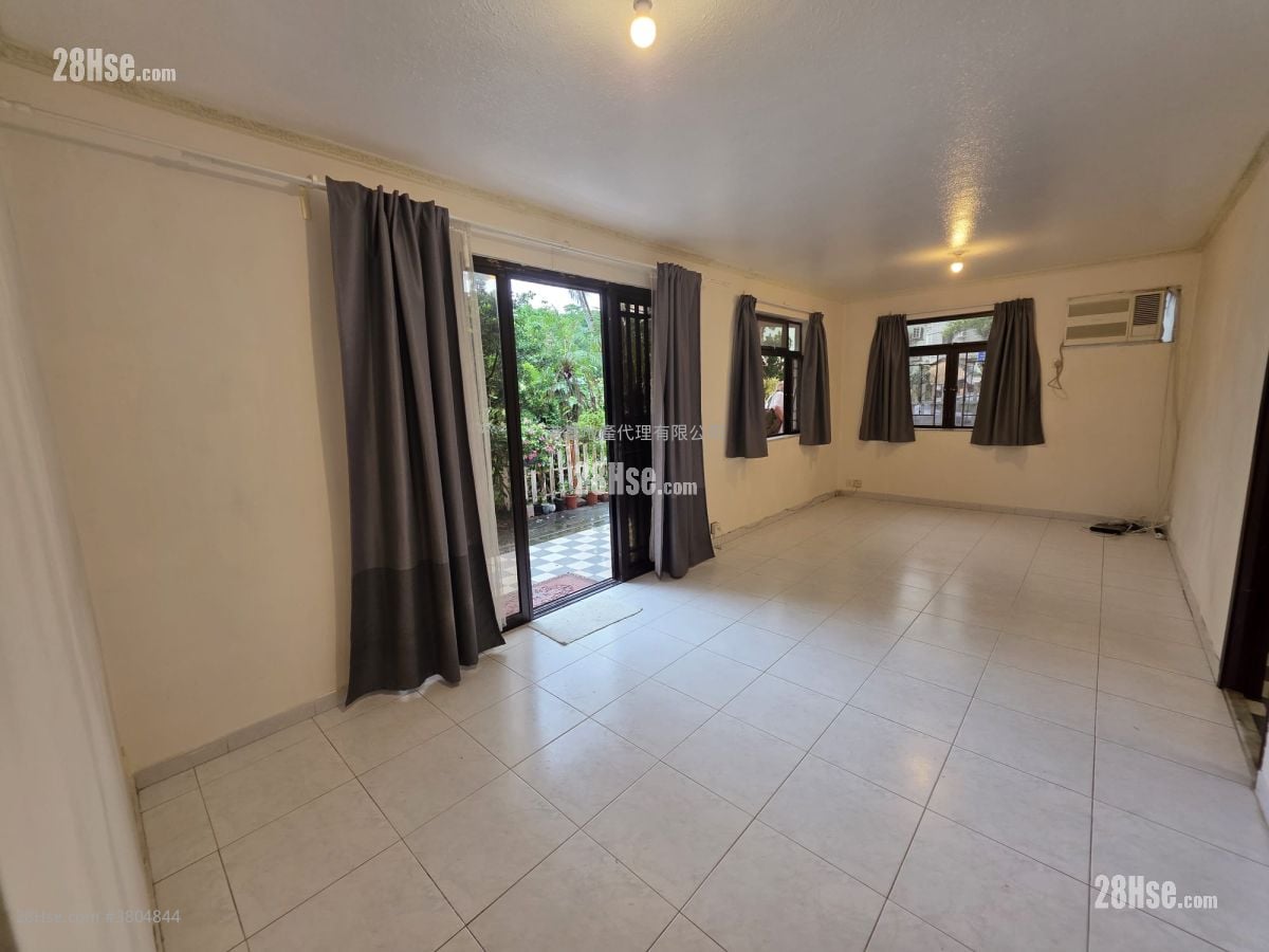 村屋 租盘 3 房 , 1 浴室 700 平方尺