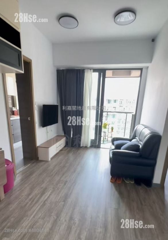 Green Code Sell 2 Bedrooms 453 ft²