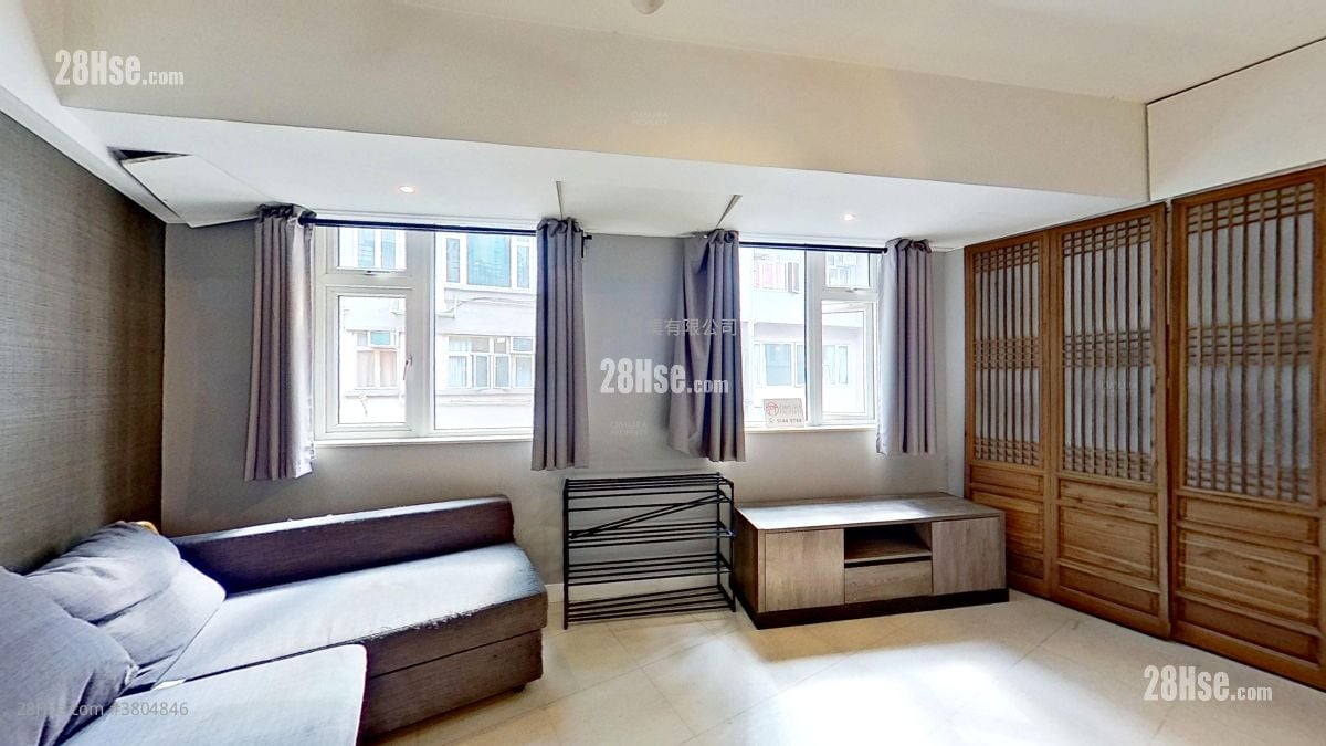 living room: 18-20 Elgin Street Rental 1 Bedroom , 1 Bathroom 474 ft²