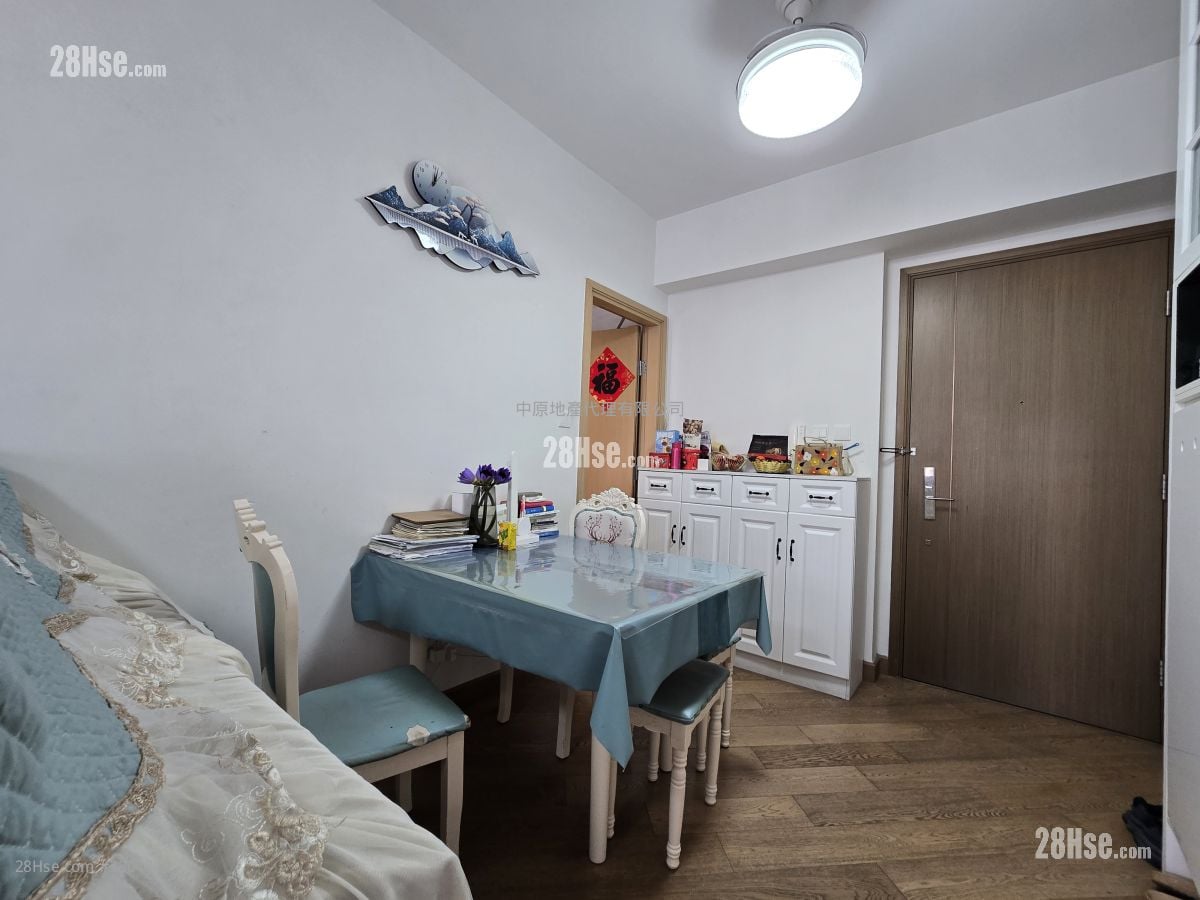 Parc City Sell 2 Bedrooms , 1 Bathroom 536 ft²