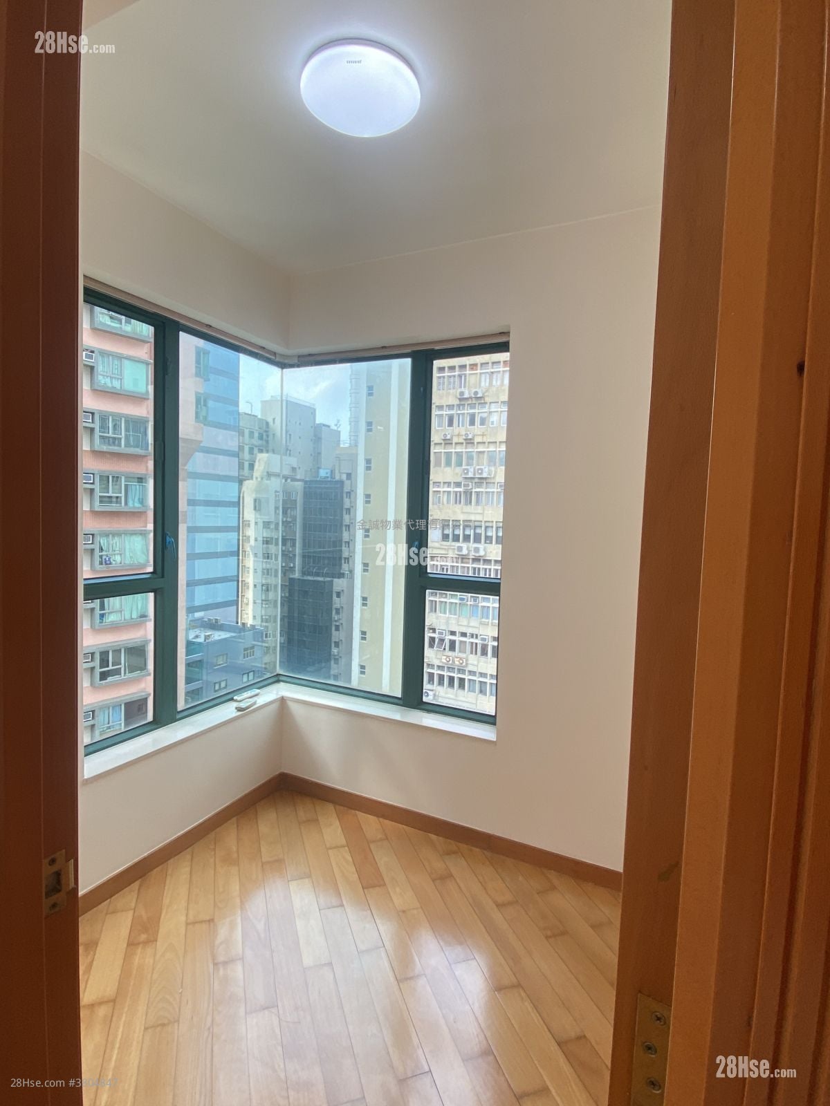 bedroom 1: Medal Court Rental 2 Bedrooms , 1 Bathroom 371 ft²