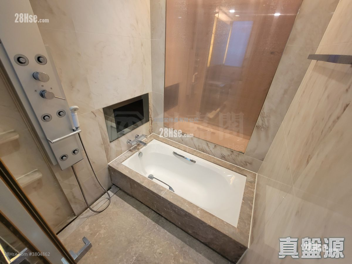 Imperial Cullinan Rental 3 Bedrooms , 2 Bathrooms 913 ft²