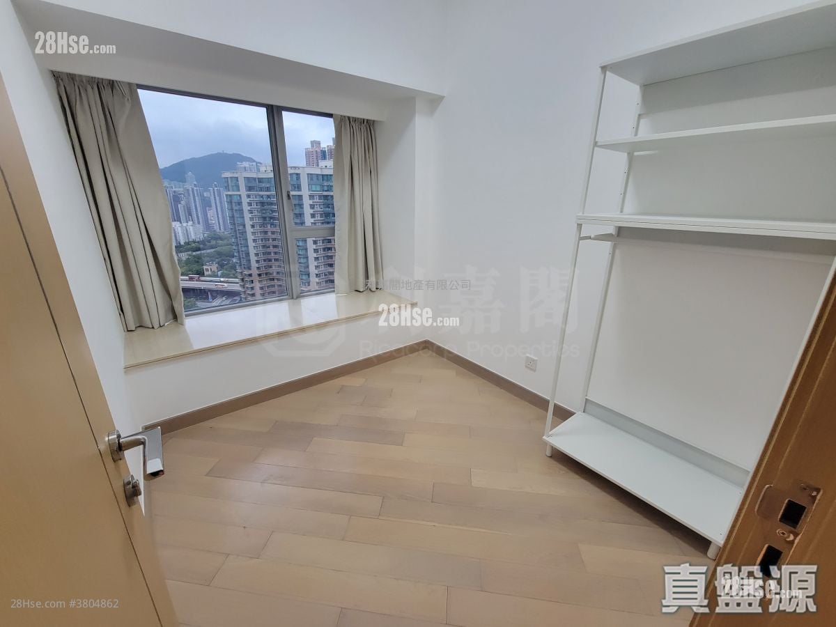 Imperial Cullinan Rental 3 Bedrooms , 2 Bathrooms 913 ft²