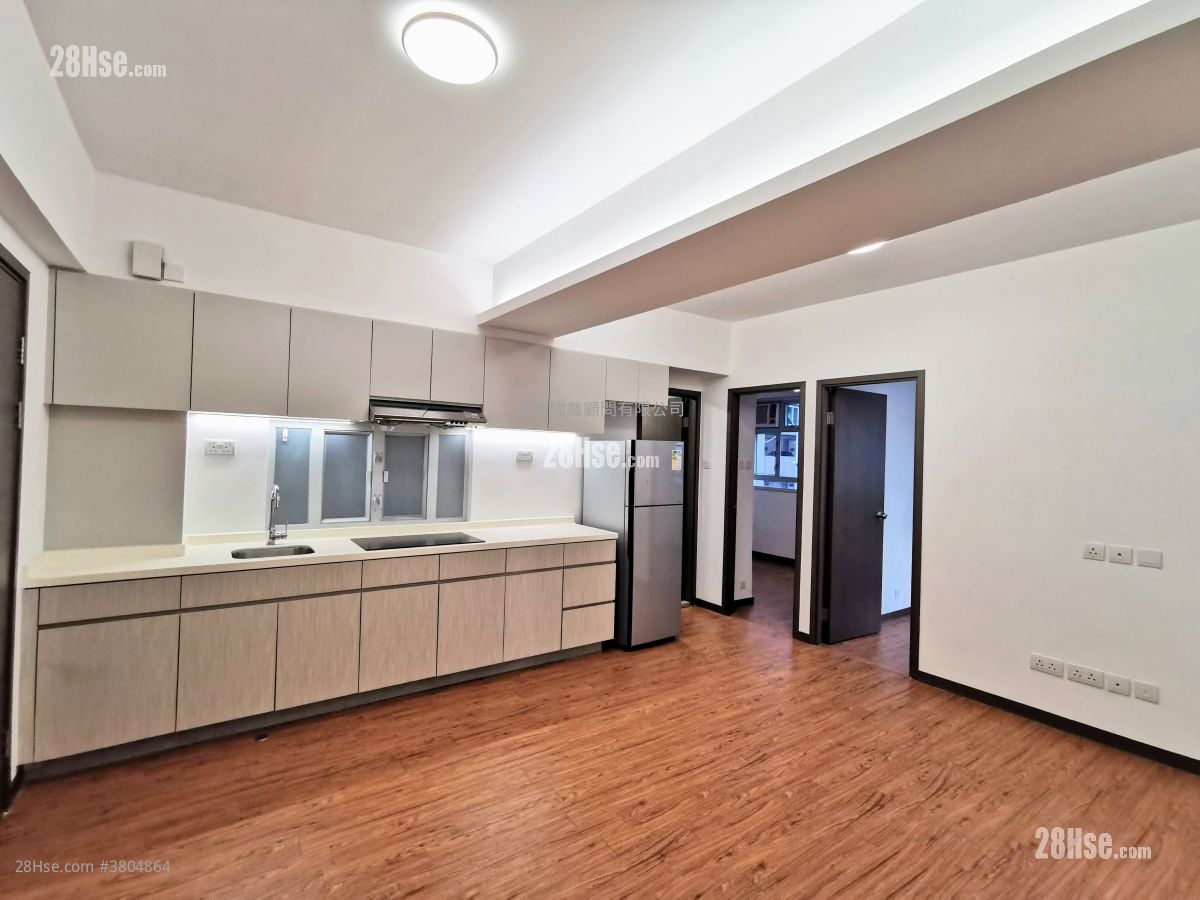 Hang Tak Building Rental 2 Bedrooms , 1 Bathroom 453 ft²