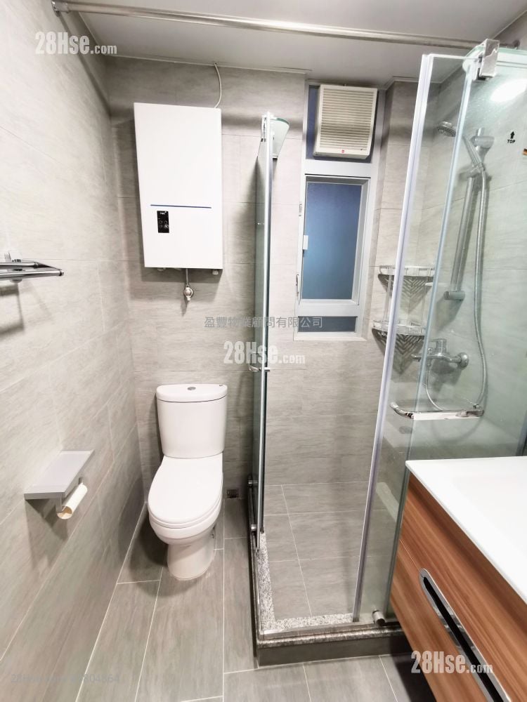 Hang Tak Building Rental 2 Bedrooms , 1 Bathroom 453 ft²