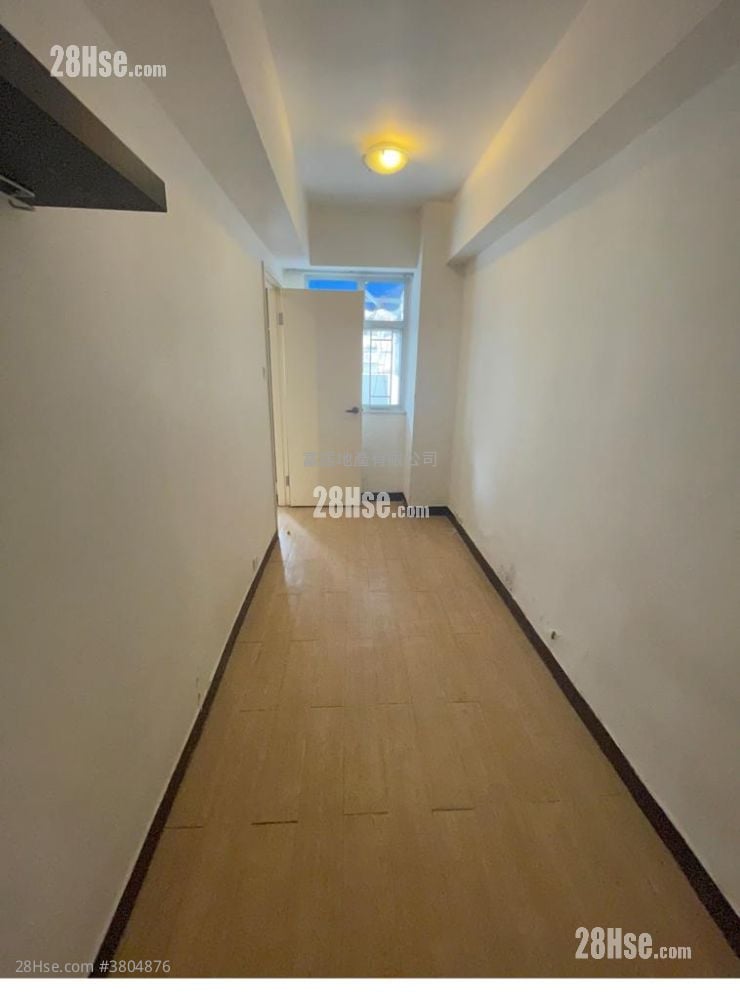 Fung Yeung Court Rental 378 ft²