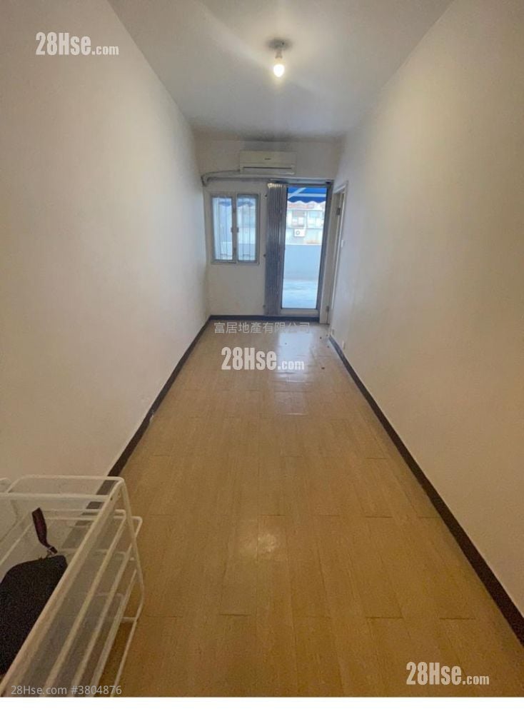 Fung Yeung Court Rental 378 ft²