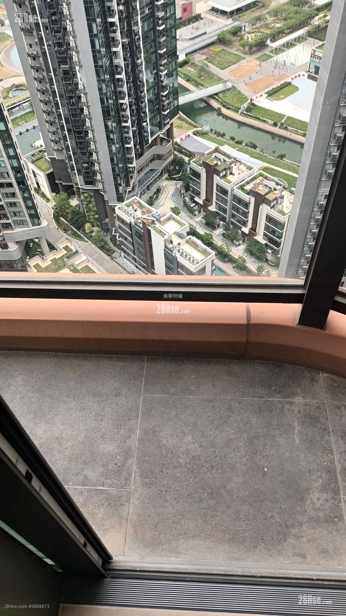 K. Summit Rental 2 Bedrooms , 1 Bathroom 443 ft²