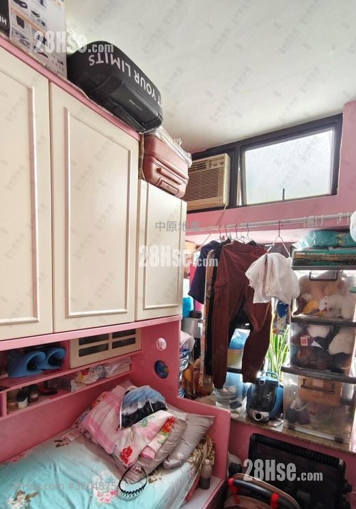 Tai Hing Gardens Sell 2 Bedrooms 544 ft²
