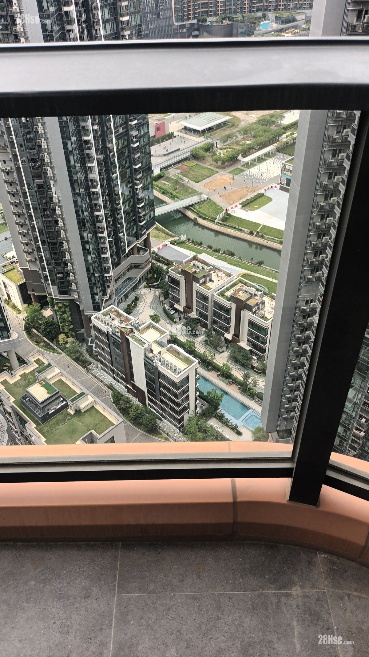 K. Summit Rental 2 Bedrooms , 1 Bathroom 443 ft²