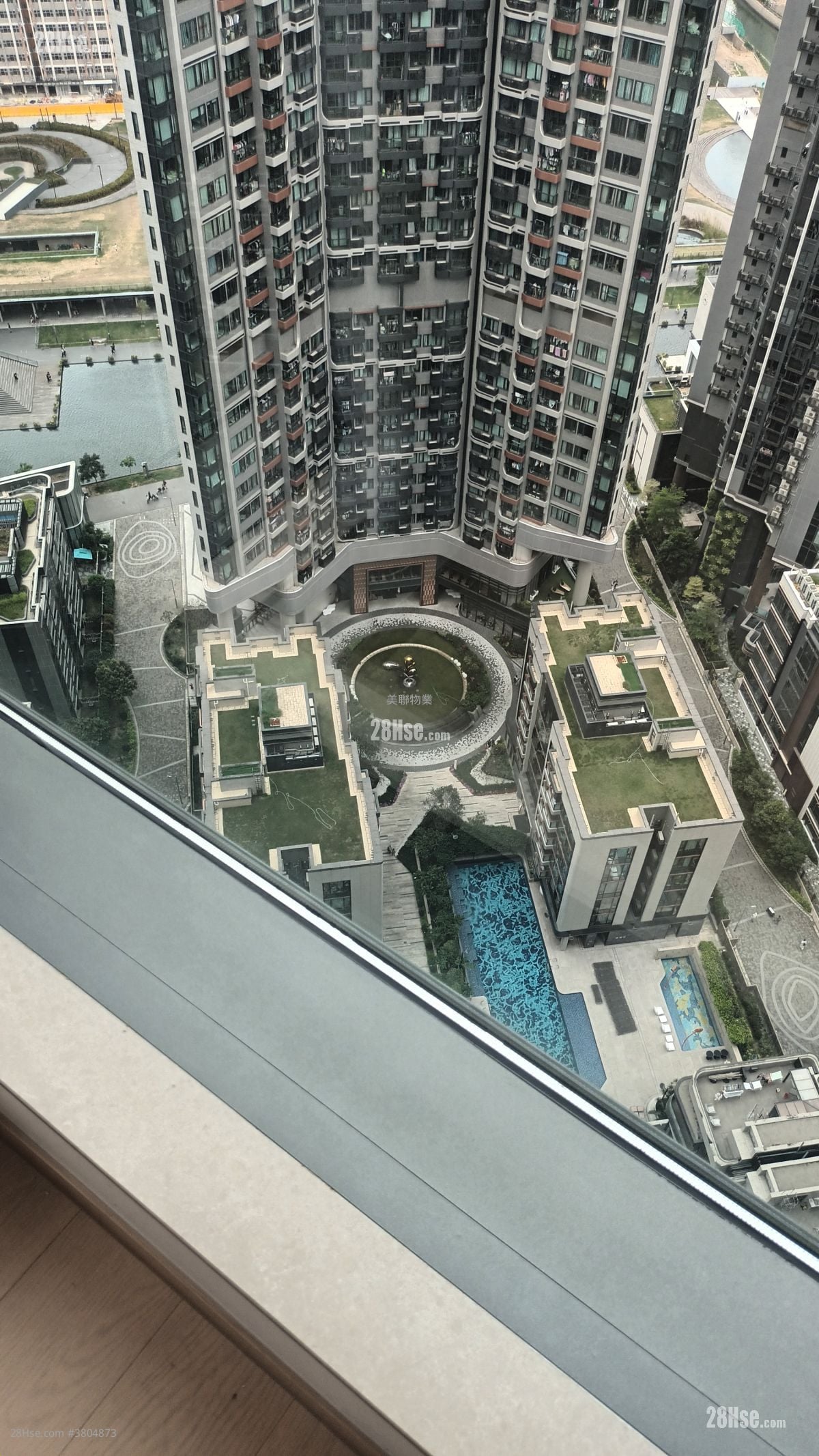 K. Summit Rental 2 Bedrooms , 1 Bathroom 443 ft²