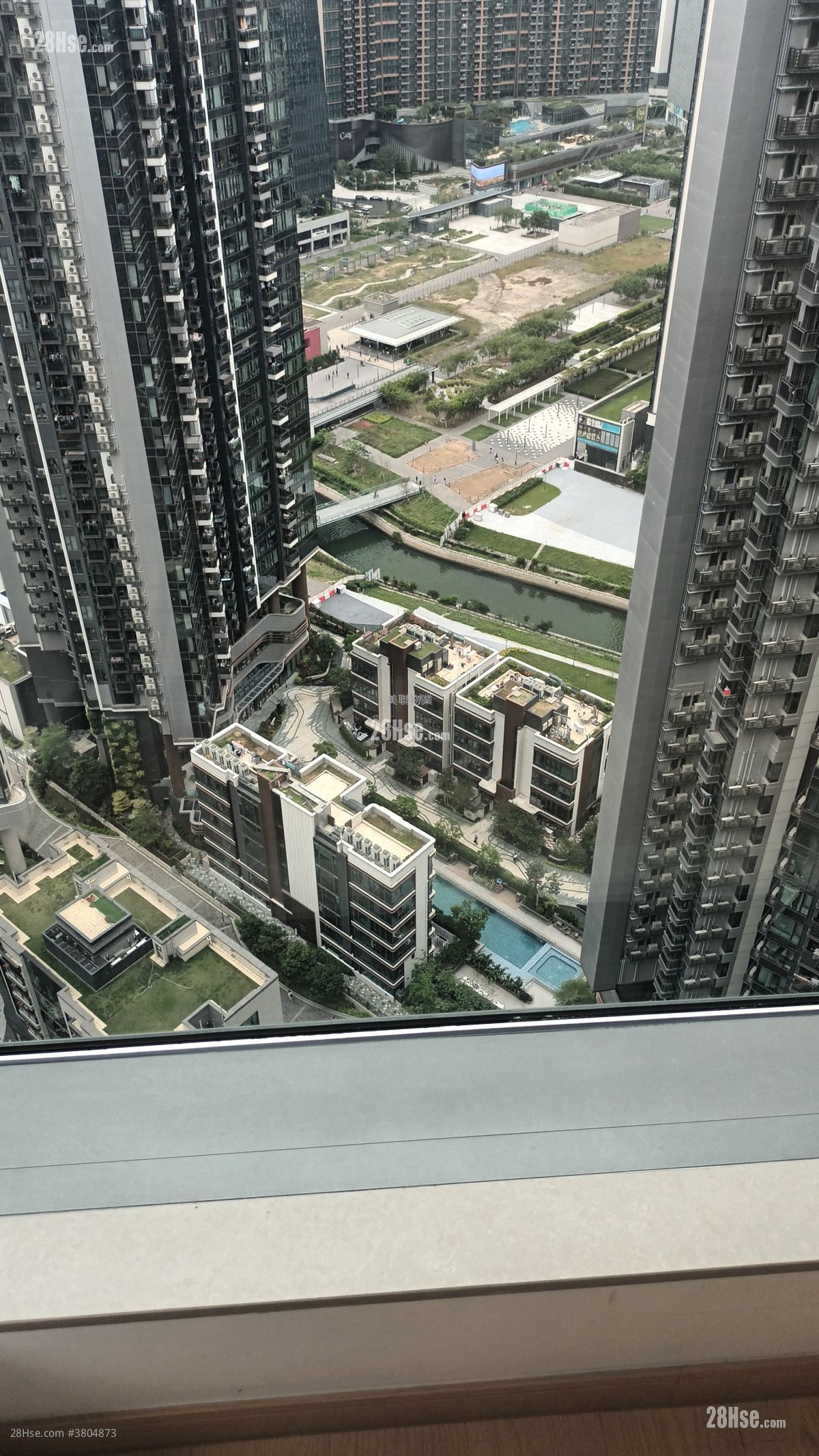 K. Summit Rental 2 Bedrooms , 1 Bathroom 443 ft²