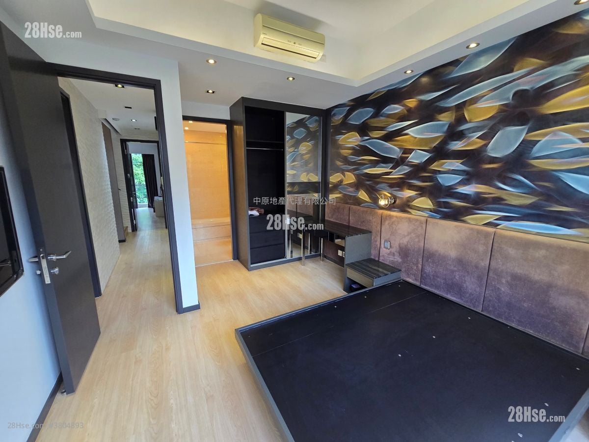 Avignon Sell 3 Bedrooms , 5+ Bathrooms 1,903 ft²