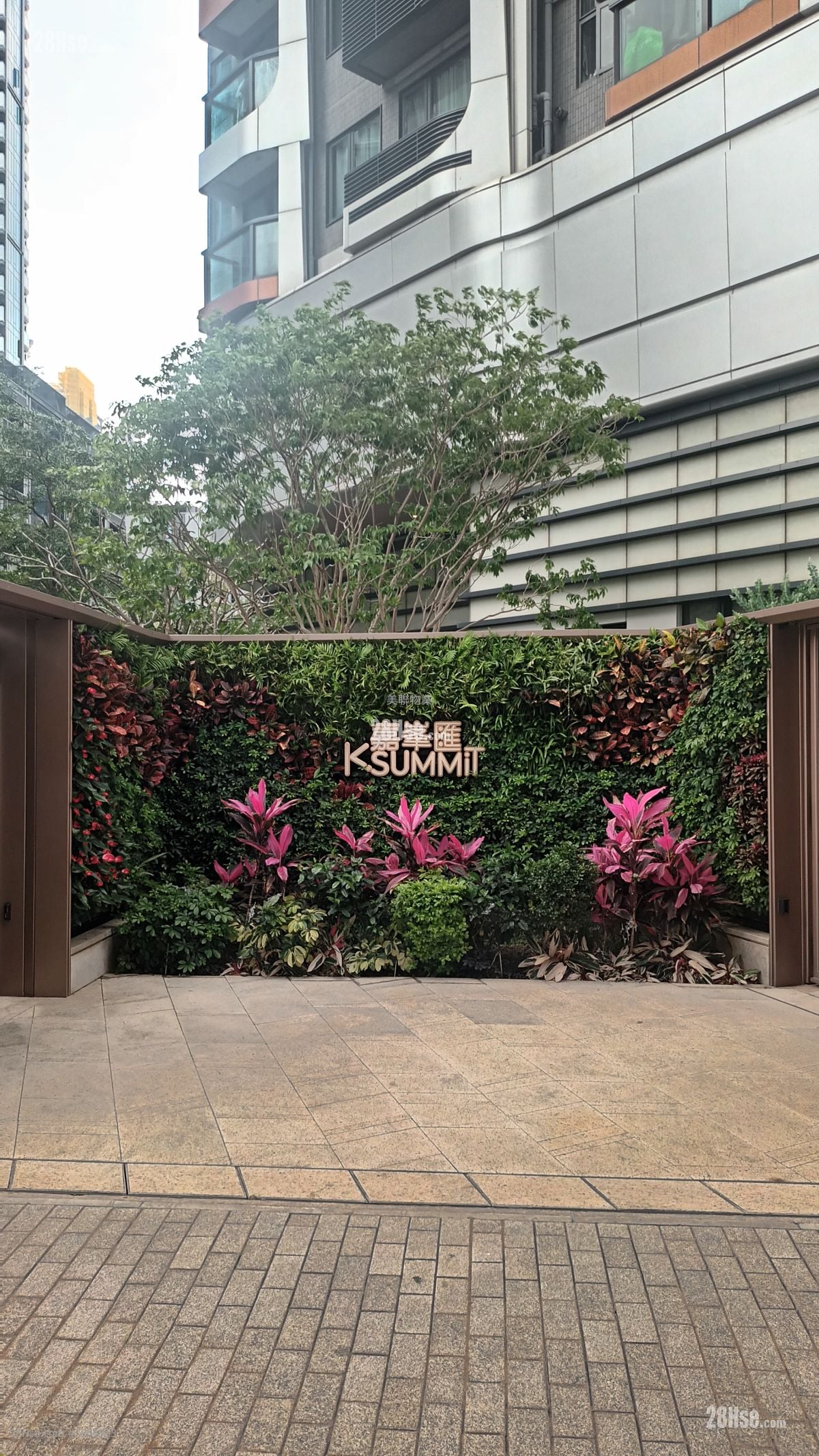 K. Summit Rental 2 Bedrooms , 1 Bathroom 443 ft²