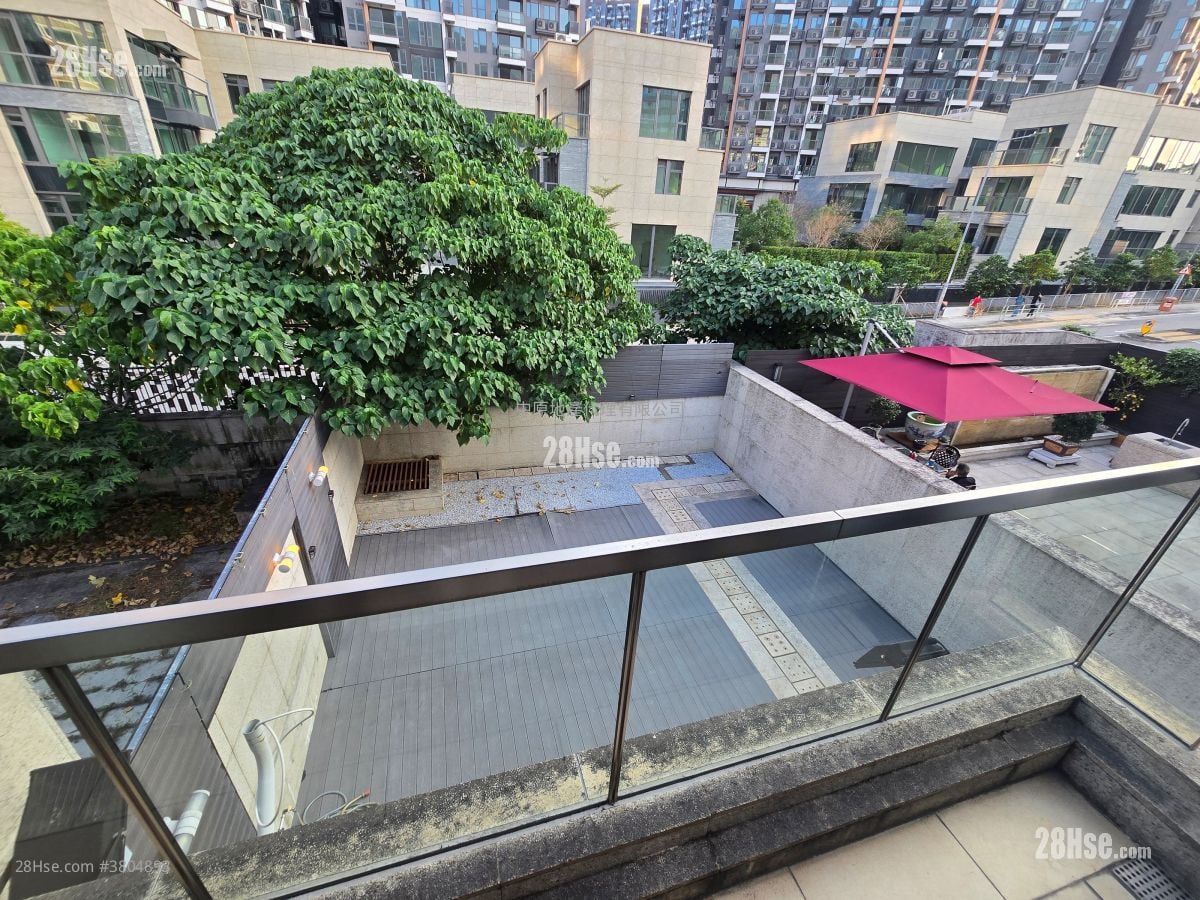 Avignon Sell 3 Bedrooms , 5+ Bathrooms 1,903 ft²