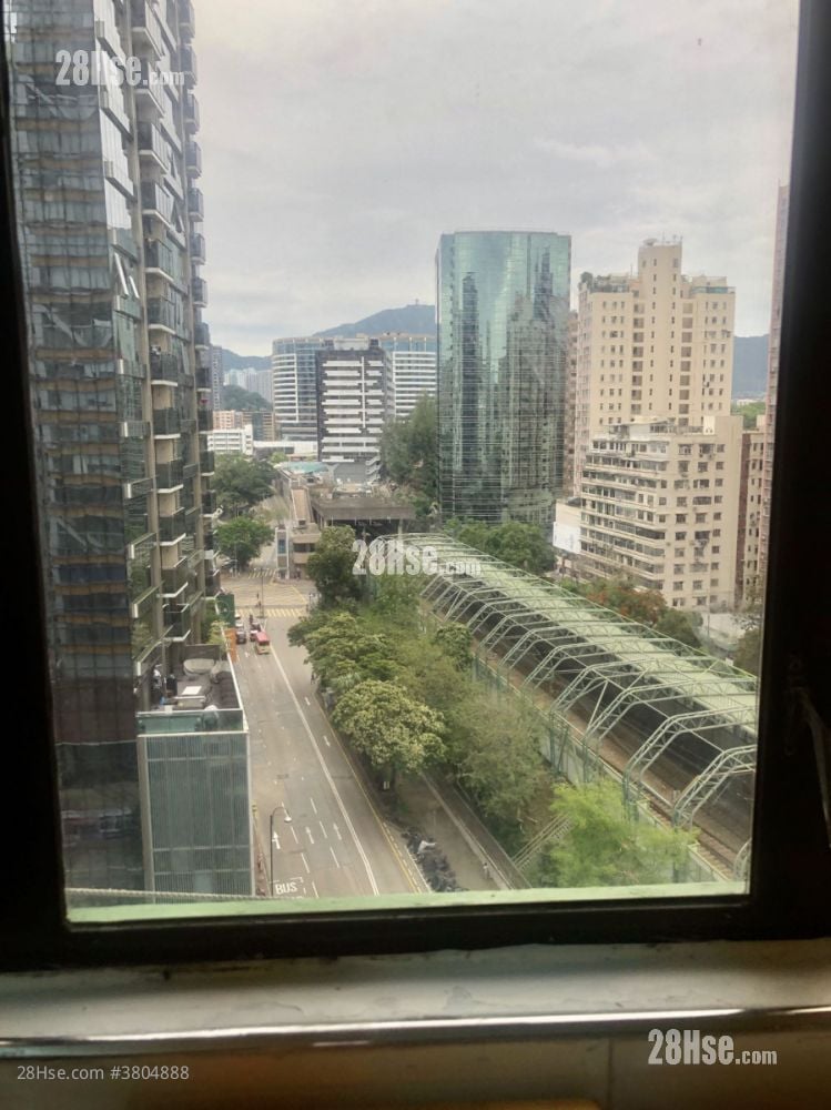 华乐大厦 租盘 4 房 , 4 浴室 84 平方尺