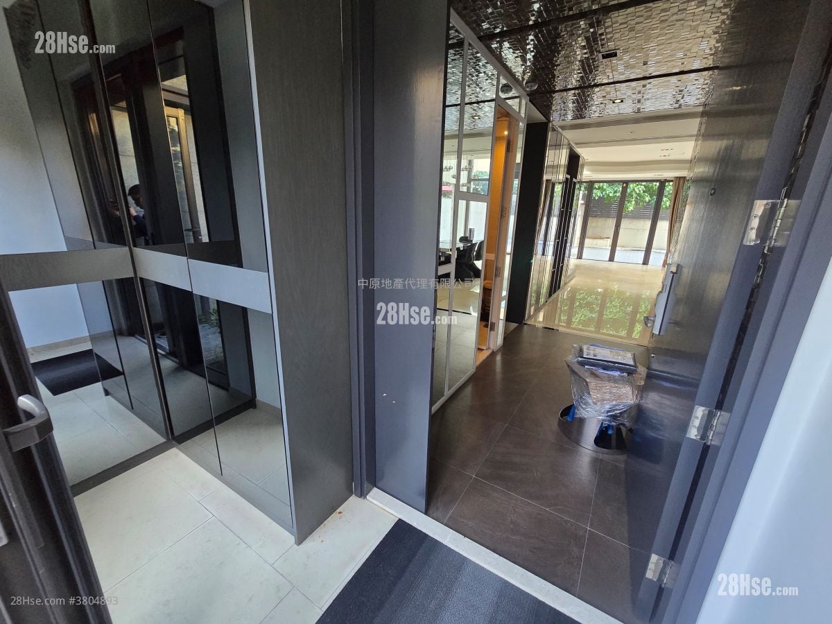 Avignon Sell 3 Bedrooms , 5+ Bathrooms 1,903 ft²