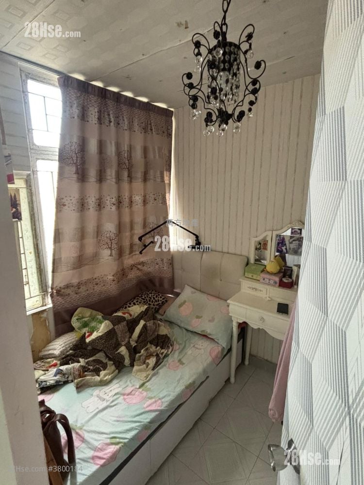 显径邨 售盘 2 房 , 1 浴室 443 平方尺