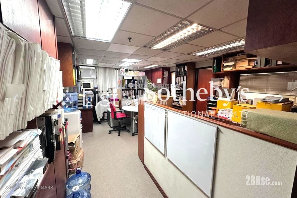 Lee Roy Commercial Building Sell 3 Bedrooms , 1 Toilet