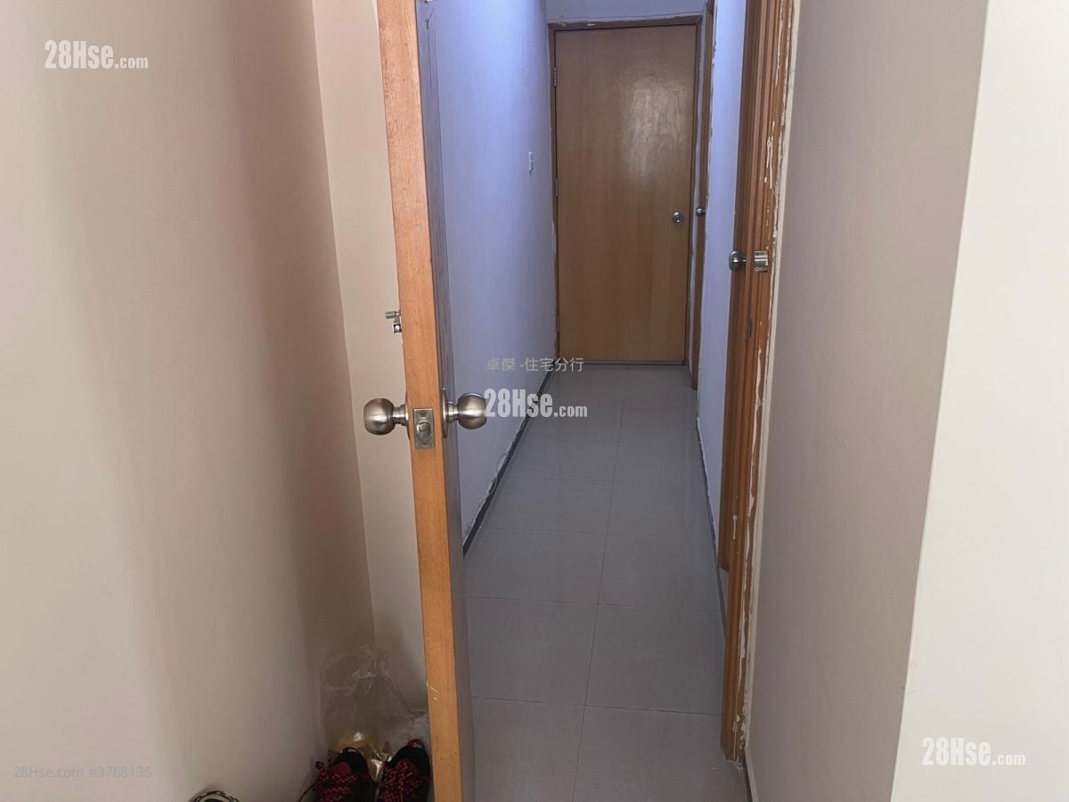 名贤大楼 售盘 3 房 , 3 浴室 356 平方尺