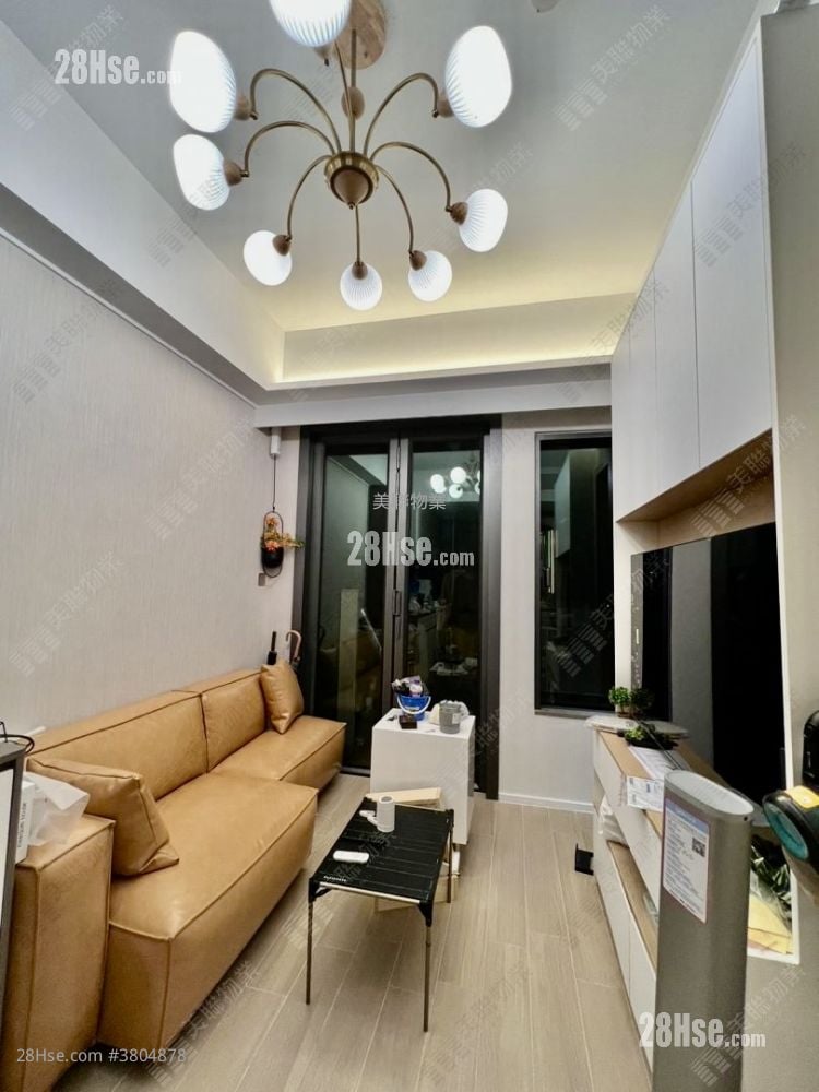 One Innovale Sell 1 Bedroom 329 ft²