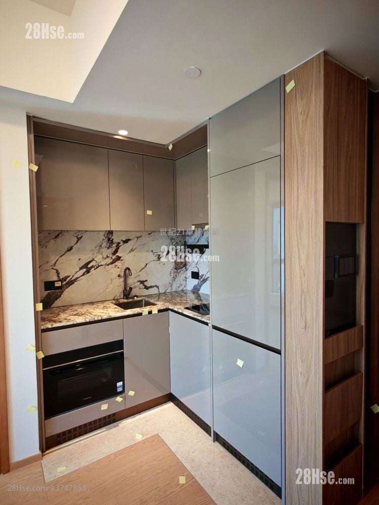 Topside Residence Rental 2 Bedrooms , 1 Bathroom 378 ft²