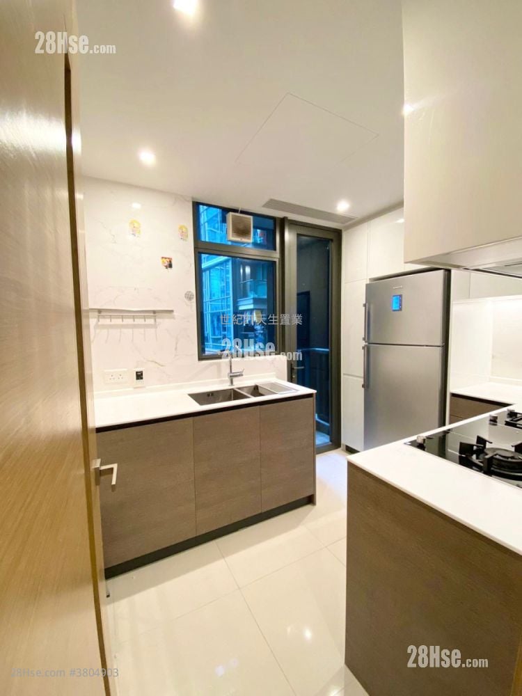 满名山 售盘 3 房 , 2 浴室 905 平方尺