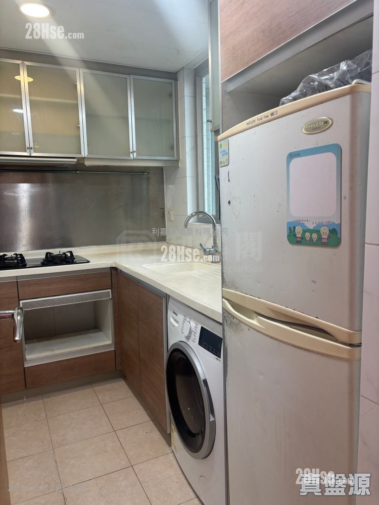 Indihome Sell 3 Bedrooms , 2 Bathrooms 538 ft²