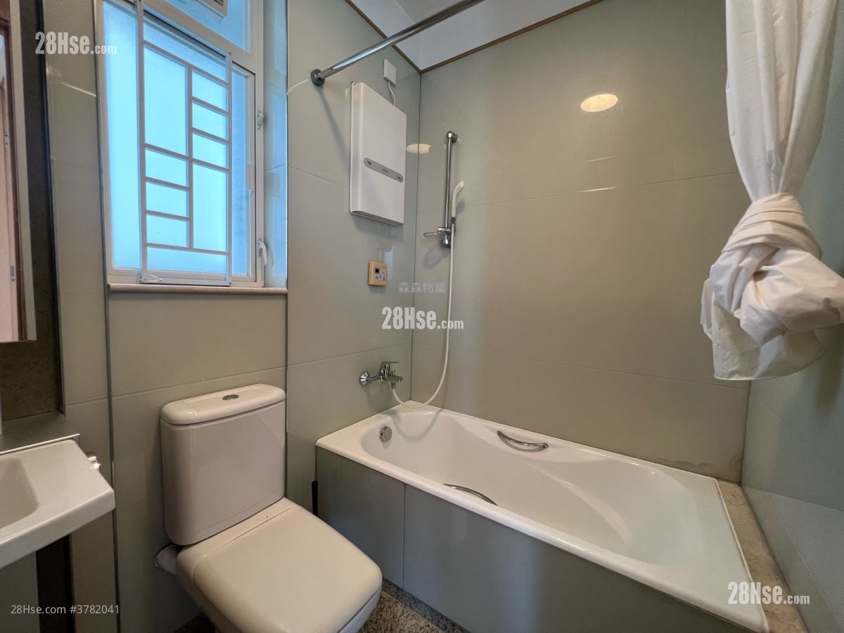 The Orchards Sell 3 Bedrooms , 2 Bathrooms 752 ft²