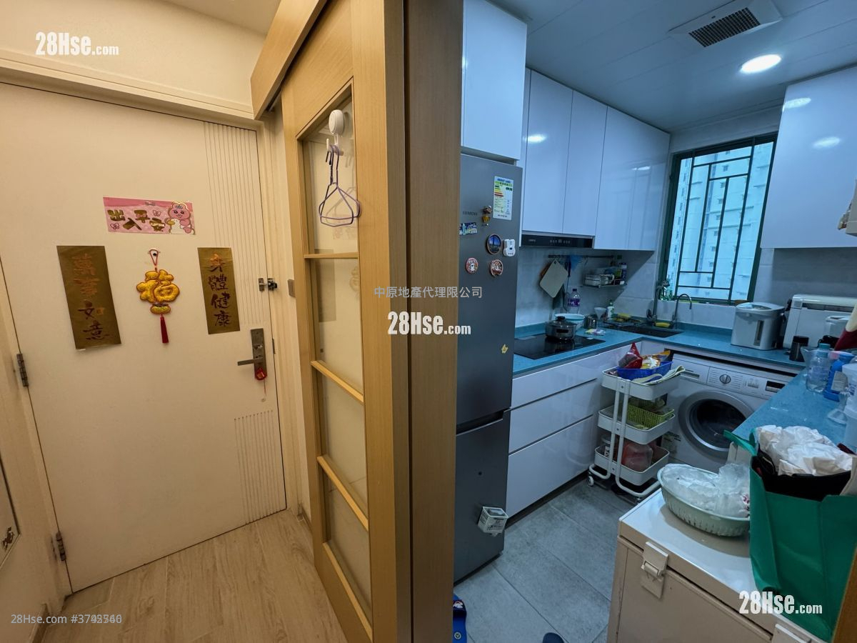 New Haven Sell 2 Bedrooms , 1 Bathroom 551 ft²