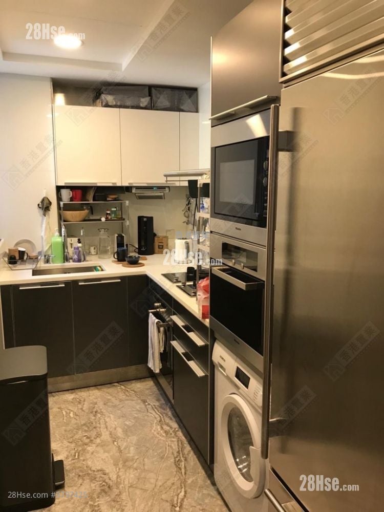 The Cullinan Sell 3 Bedrooms , 2 Bathrooms 875 ft²