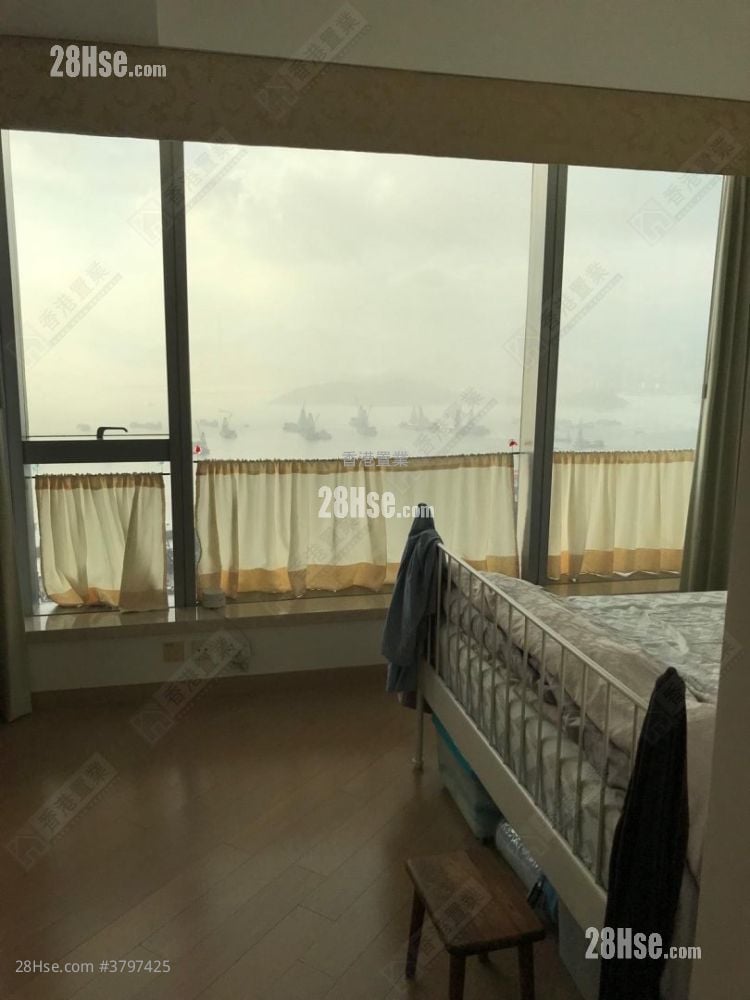 The Cullinan Sell 3 Bedrooms , 2 Bathrooms 875 ft²