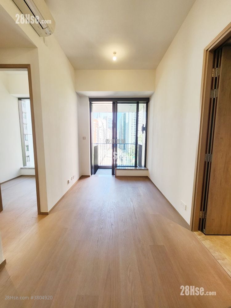 101 Kings Road 售盘 2 房 434 平方尺