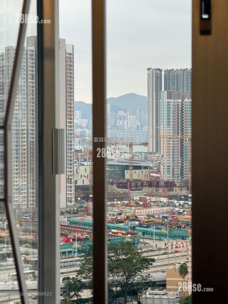 东头(二)邨 售盘 1 房 , 1 浴室 267 平方尺