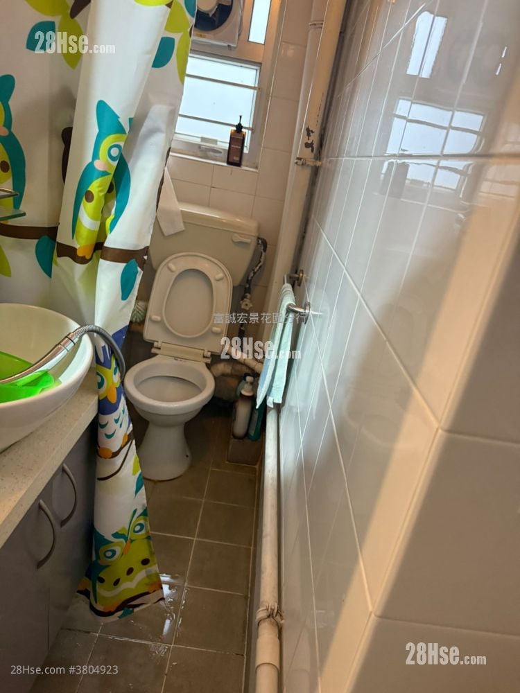 东头(二)邨 售盘 1 房 , 1 浴室 267 平方尺