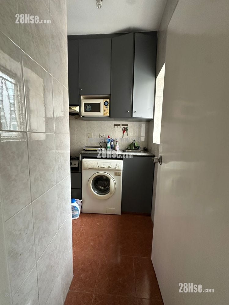 Wing Fai Building Rental 2 Bedrooms , 1 Bathroom 421 ft²