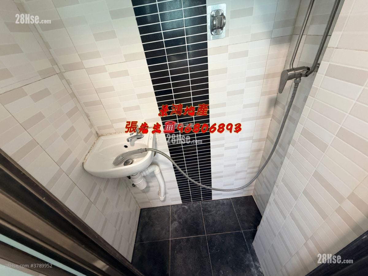 Man Ying Building Rental 2 Bedrooms , 1 Bathroom 300 ft²