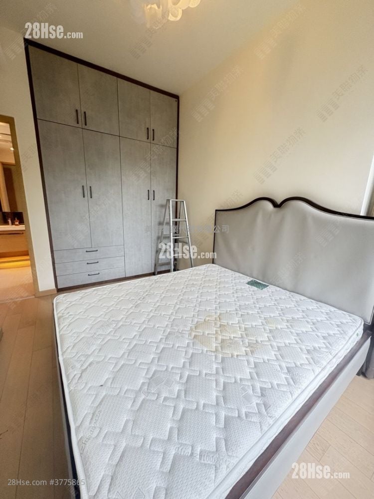 Mantin Heights Sell 3 Bedrooms , 2 Bathrooms 928 ft²