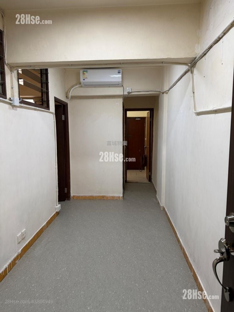 唐楼 租盘 2 房 , 1 浴室 350 平方尺