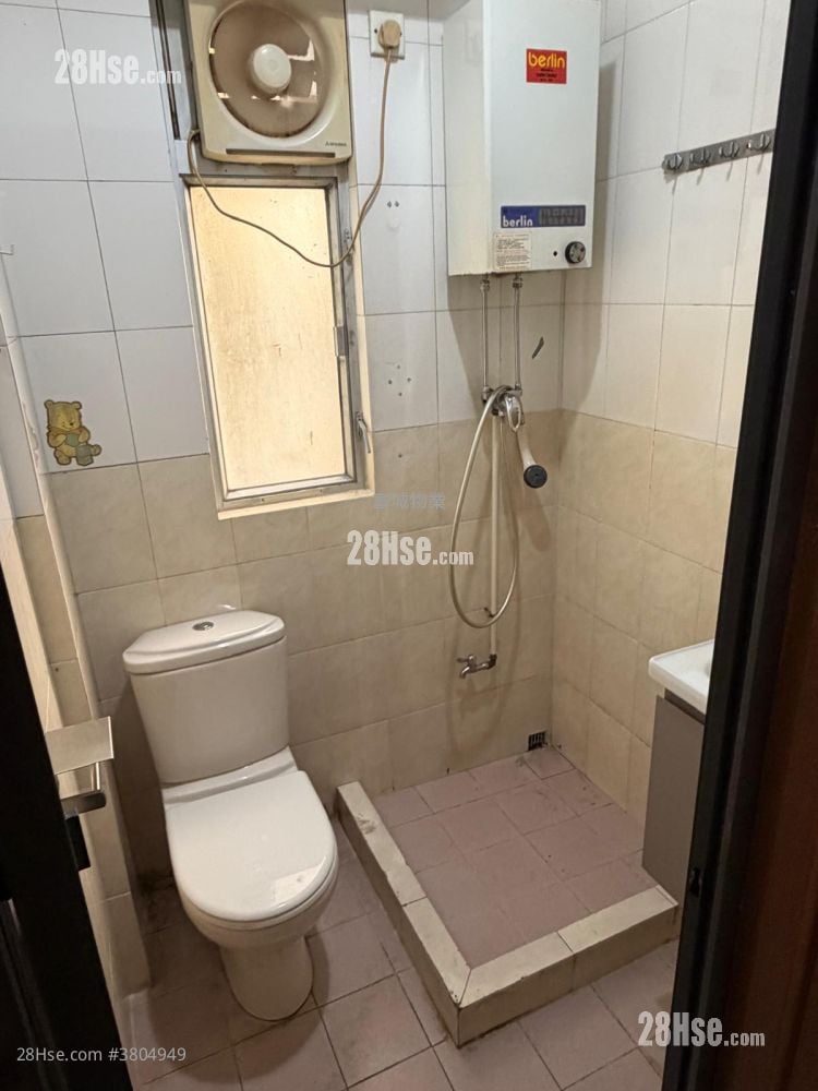 唐楼 租盘 2 房 , 1 浴室 350 平方尺