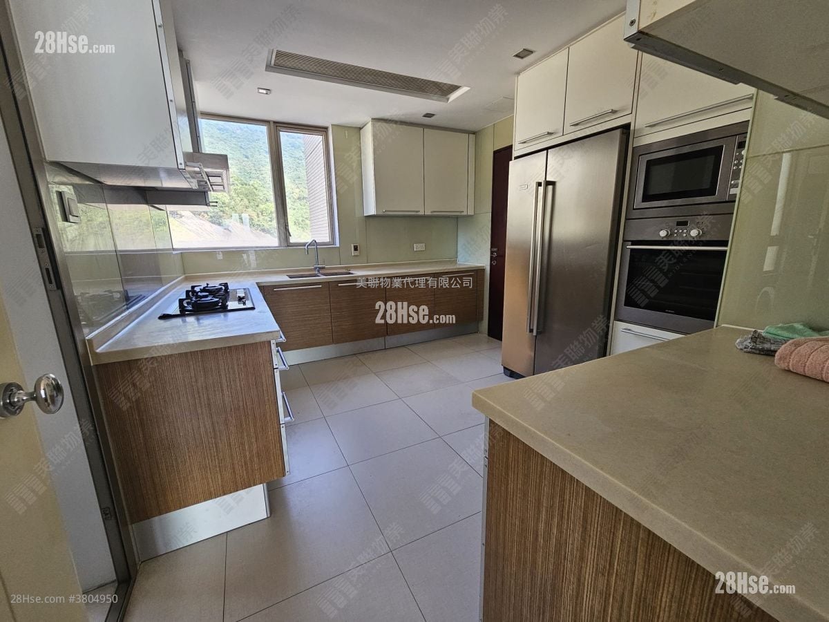 鸿图台 租盘 4 房 , 2 浴室 2,003 平方尺