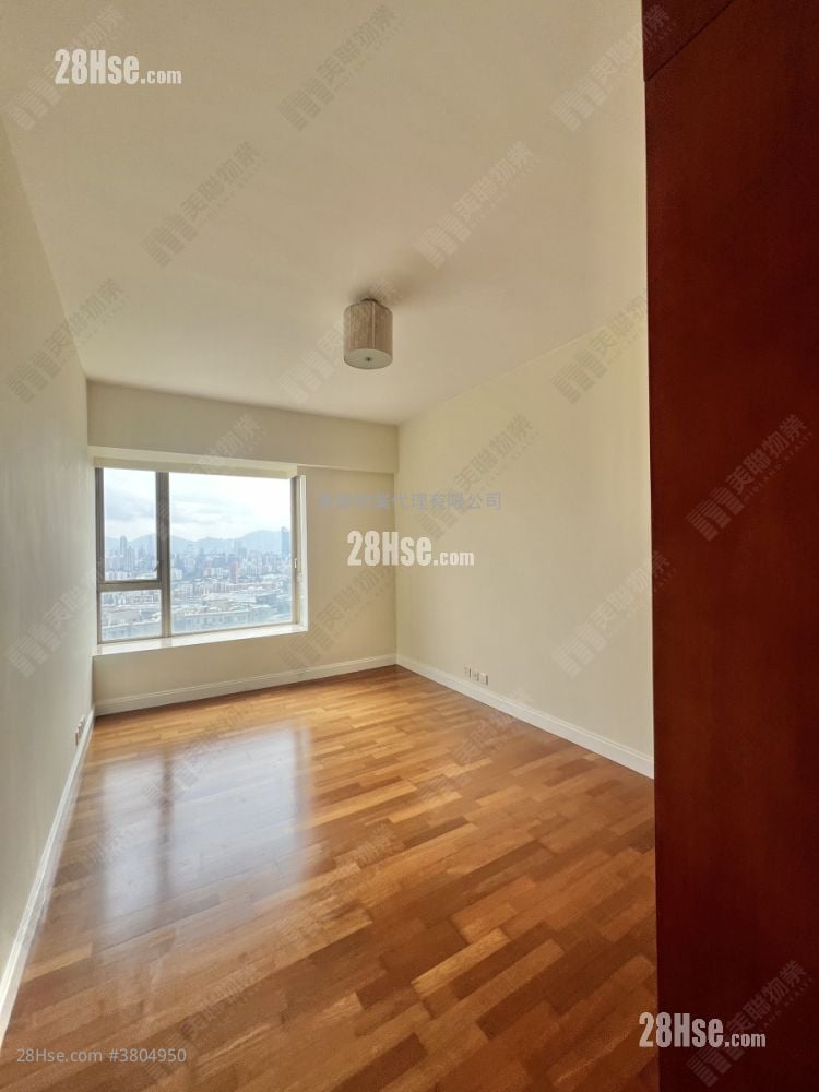 鸿图台 租盘 4 房 , 2 浴室 2,003 平方尺