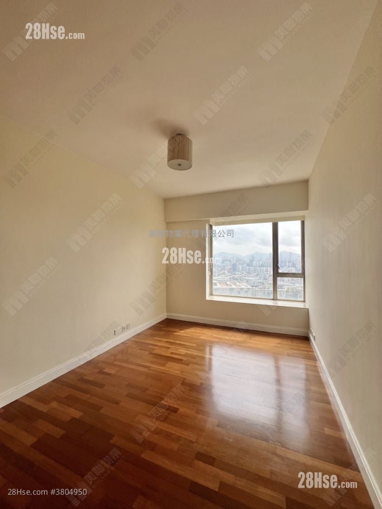 鸿图台 租盘 4 房 , 2 浴室 2,003 平方尺