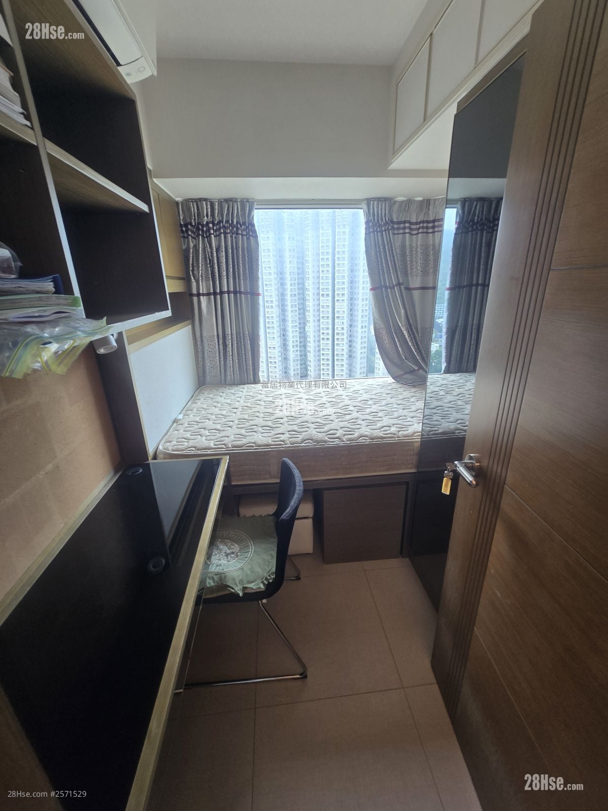 Bellagio Sell 2 Bedrooms , 1 Bathroom 575 ft²