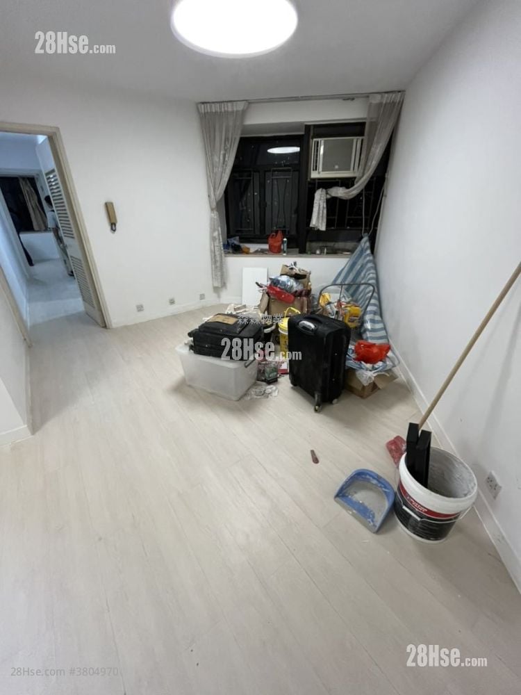 康怡花園 租盤 3 房 , 2 浴室 710 平方呎